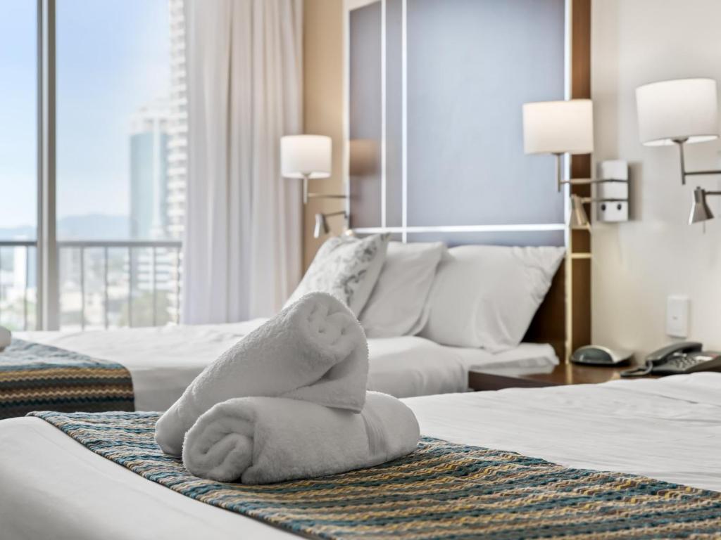 Letto o letti in una camera di Amazing suite with beach views at prime location