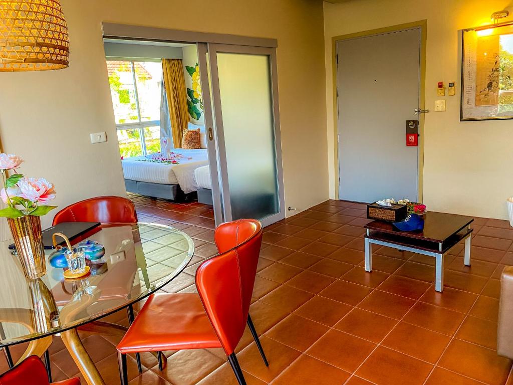 Sino House Phuket Hotel - SHA Plus - Resim 34