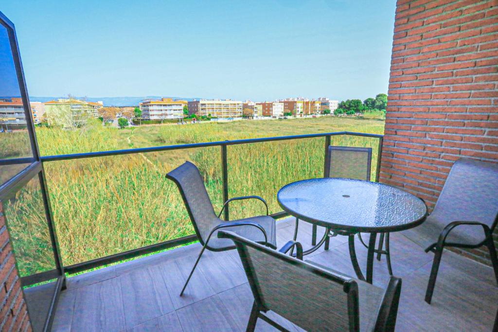 A balcony or terrace at LITORAL COSTA DORADA - ESQUIROL Only families