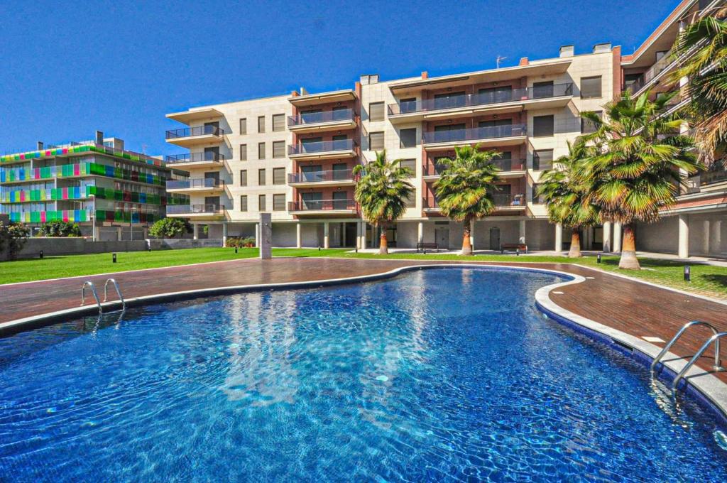 The swimming pool at or close to LITORAL COSTA DORADA - ESQUIROL Only families