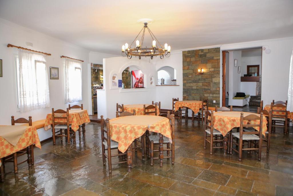 Restaurace v ubytování Asterias Hotel - Seafront