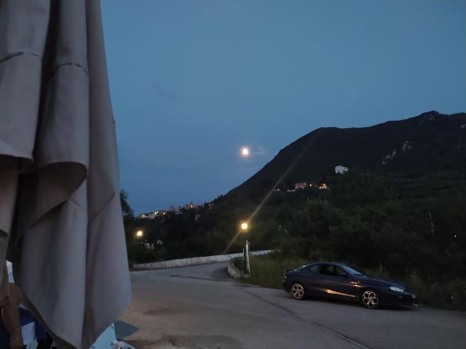 Nespecifikovaný výhled na hory nebo výhled na hory při pohledu z apartmánu