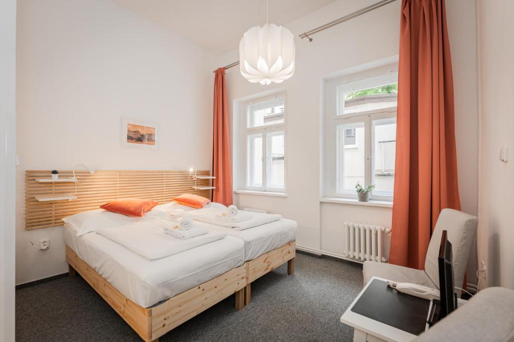 
Double or Twin Room with Shower
