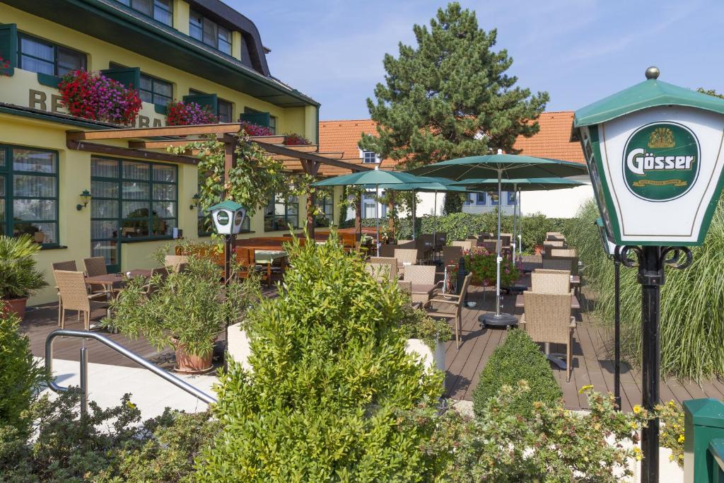 Restaurace v ubytování Burgenländerhof Hotel Garni