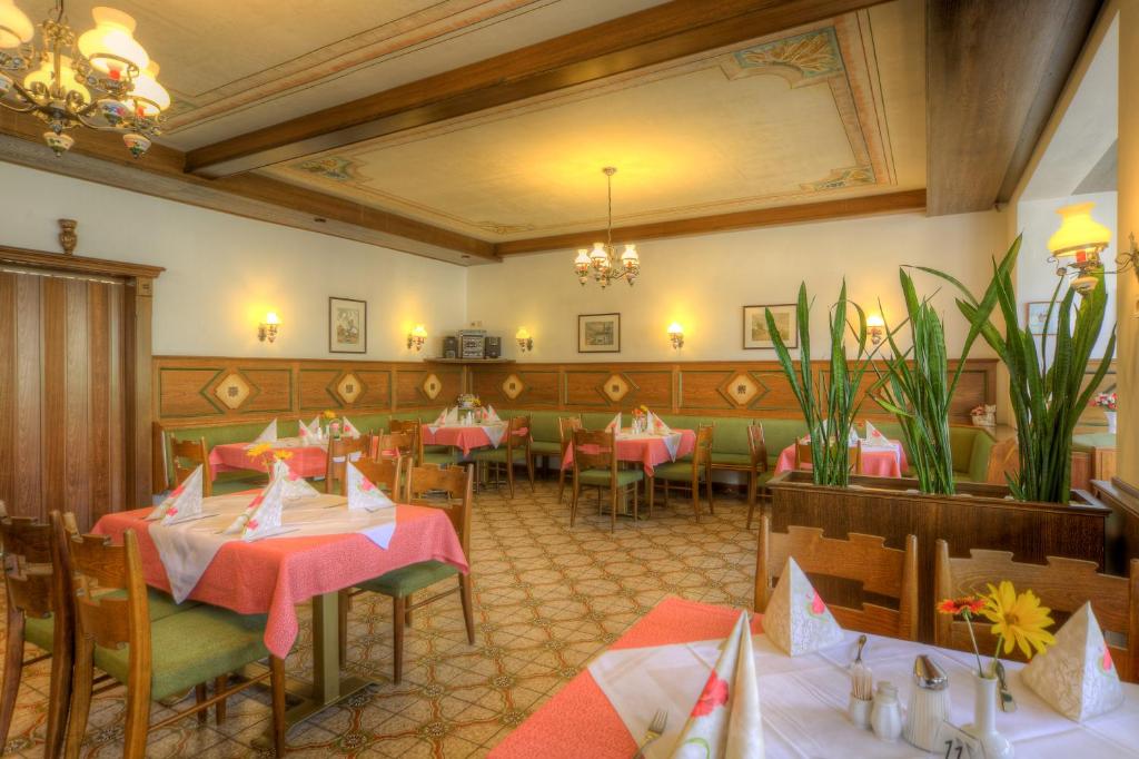 Restaurace v ubytování Burgenländerhof Hotel Garni