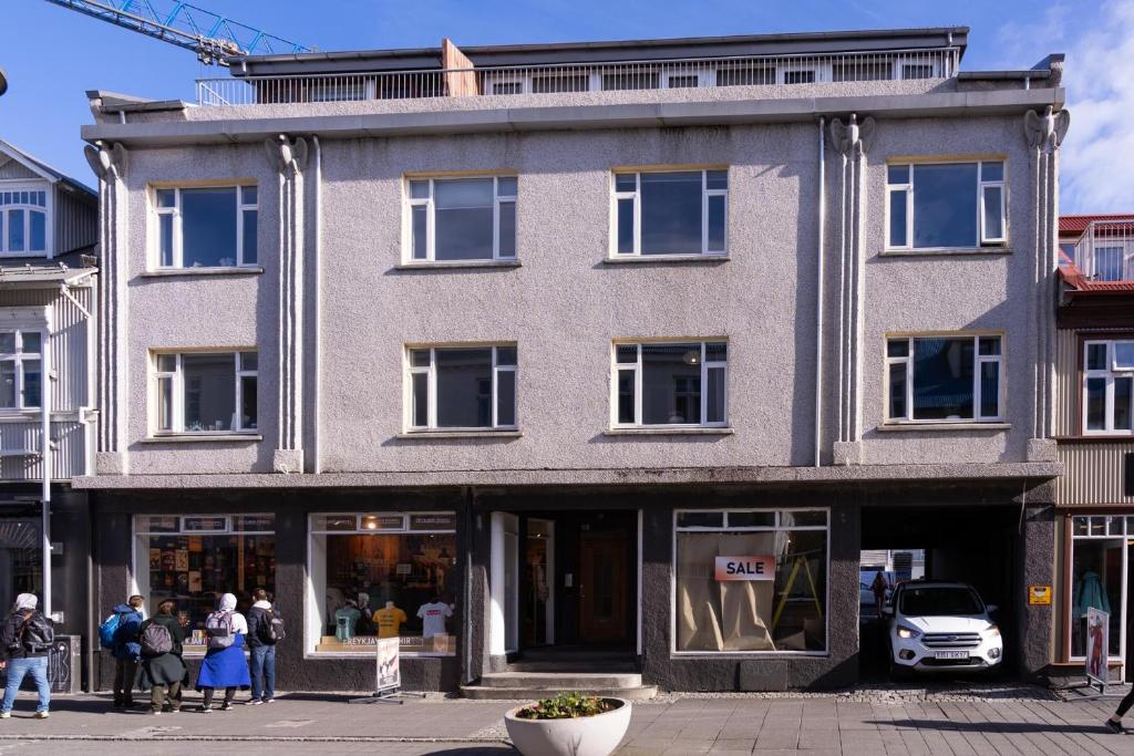 Lundur Apartments - Down Town photo
