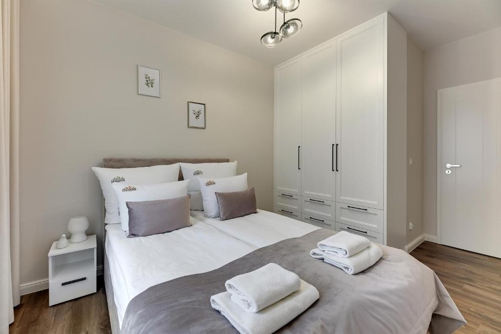 SCALA Apartments City Center & Parking by Downtown Apartments - 10