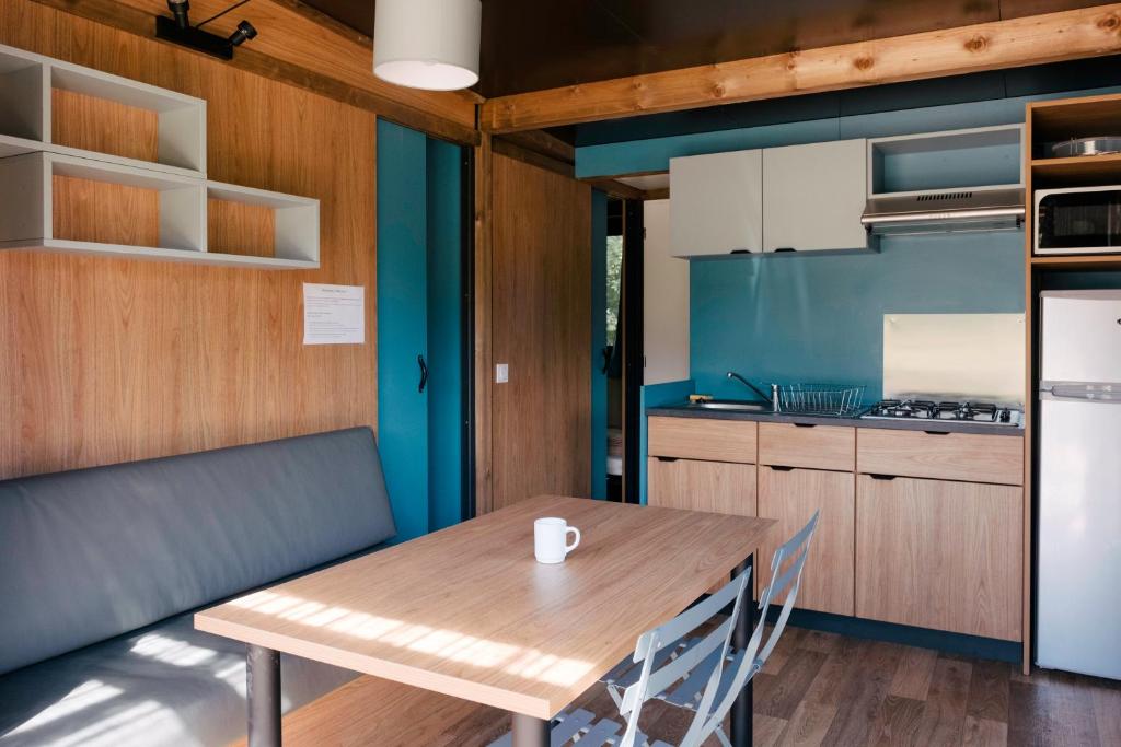 CityKamp Paris - Two-Bedroom Chalet