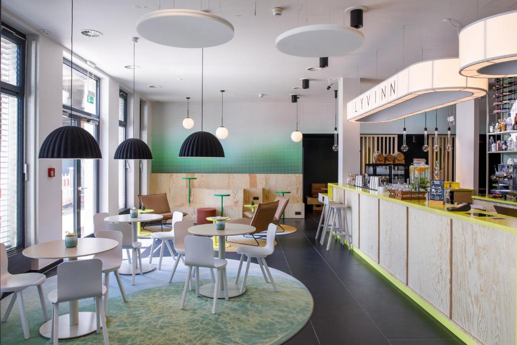 Posezení v ubytování LyvInn Hotel Frankfurt