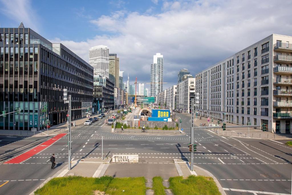 LyvInn Hotel Frankfurt - Resim 39