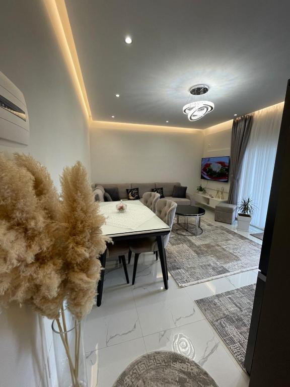 City View Apartment!