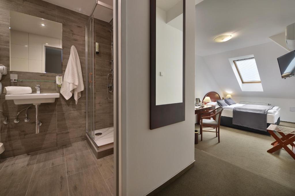 Prague Season Hotel - Resim 45