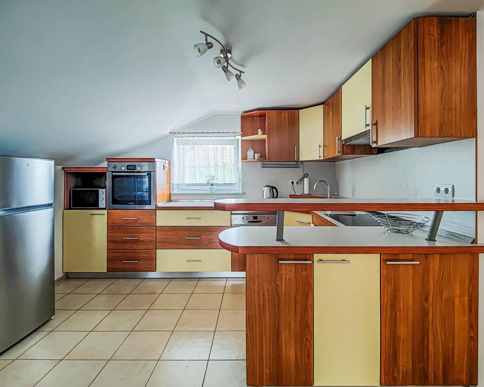 Kuchyň nebo kuchyňský kout v ubytování Apartma Hilltop Haven