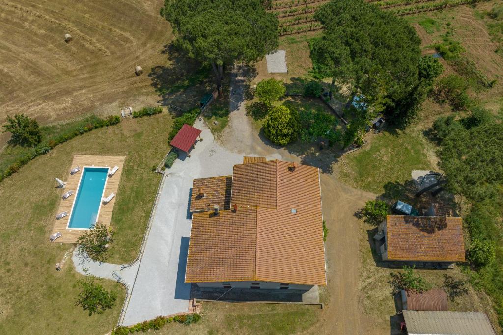 Bazén v ubytování Villa Adelmo nebo v jeho okolí