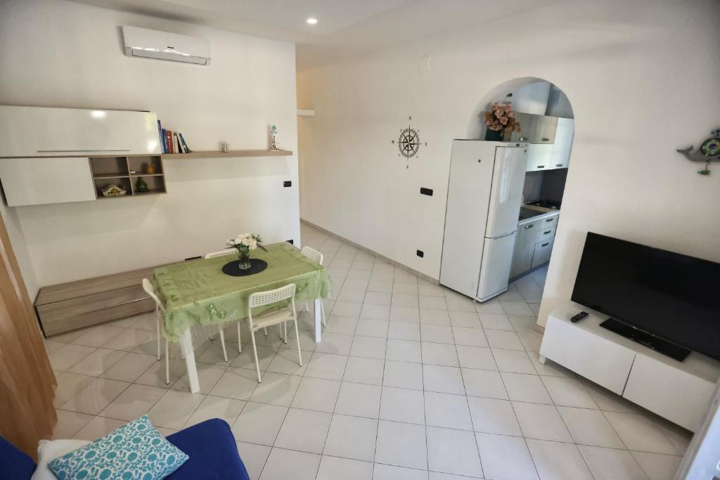 A kitchen or kitchenette at Villa Benedetta