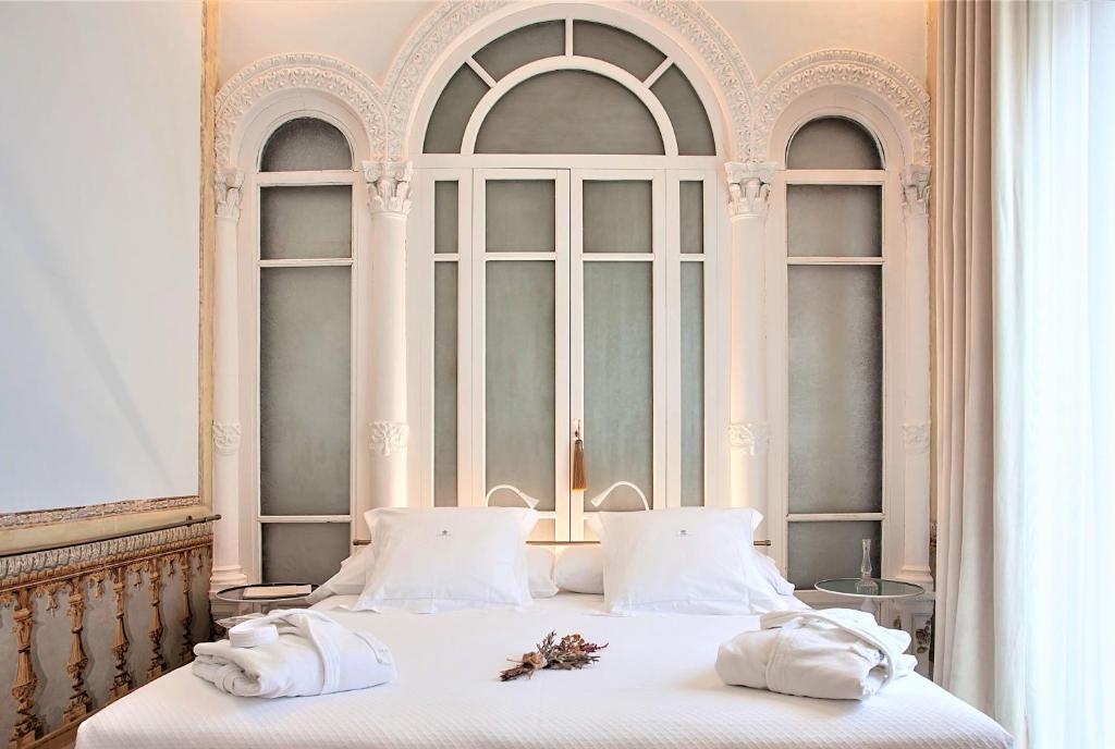 
Deluxe Double Room with Bath
