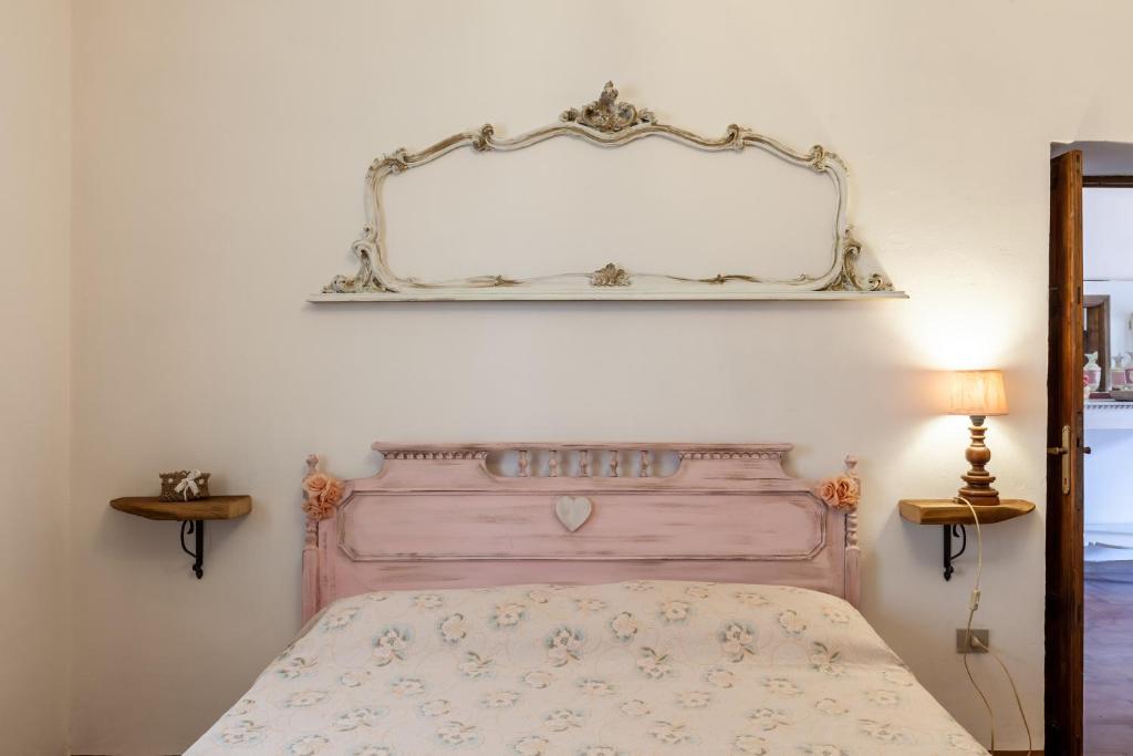 A bed or beds in a room at Dolce far niente