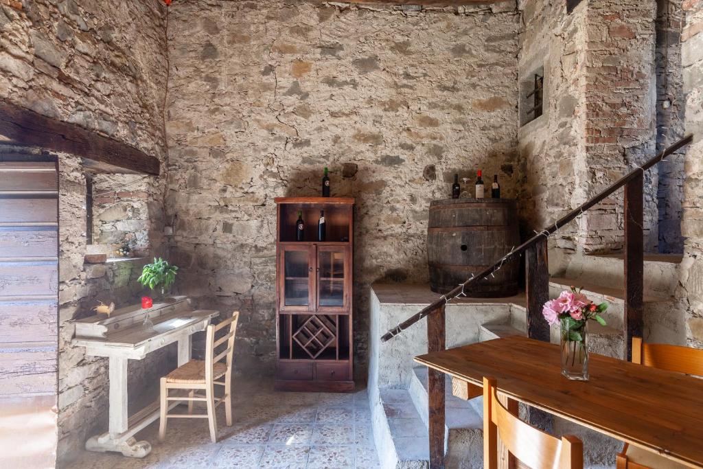 A seating area at Dolce far niente