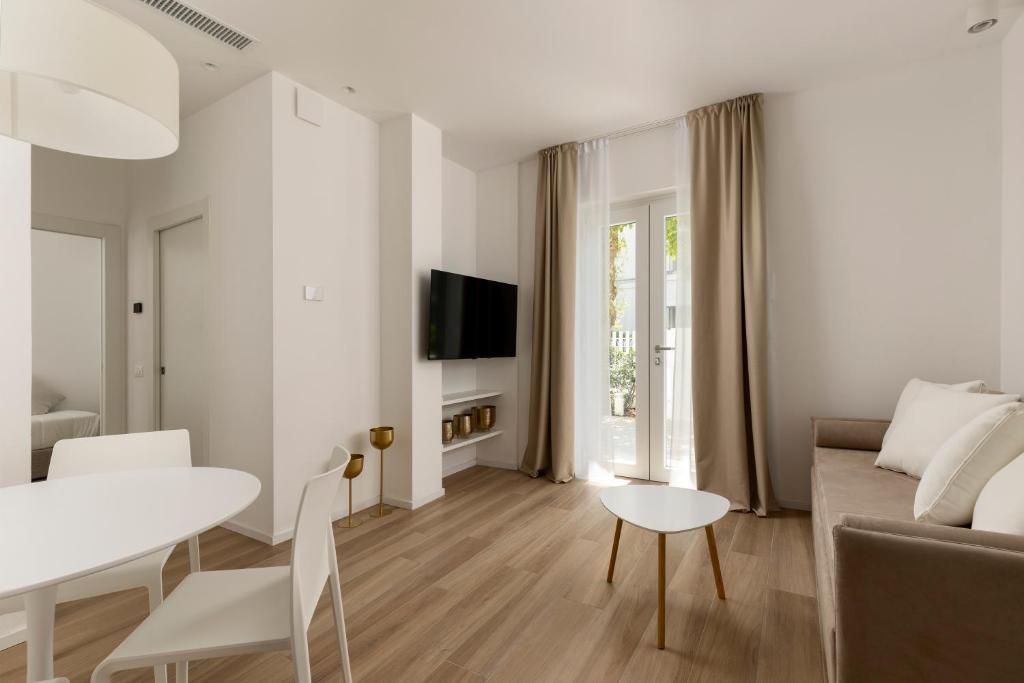 The Palm Riccione - Deluxe Apartment