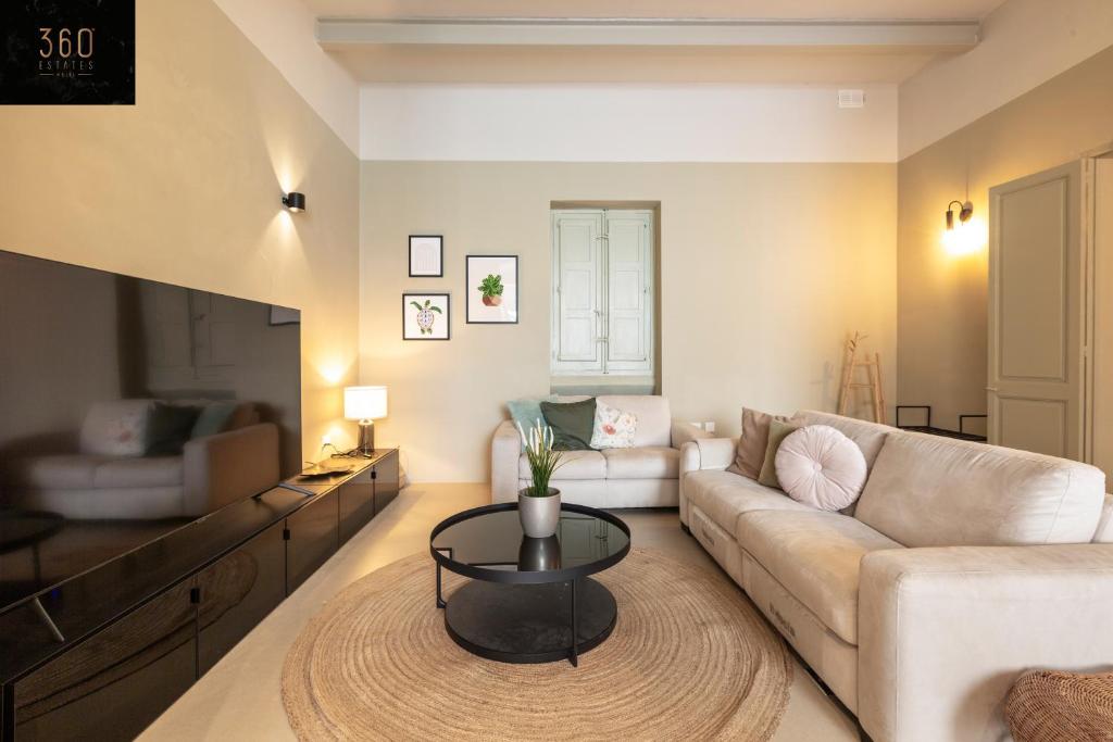 Posezení v ubytování Ultimate Luxury Home experience in Beautiful Rabat by 360 Estates