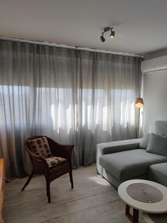 A seating area at SHERRY HOME