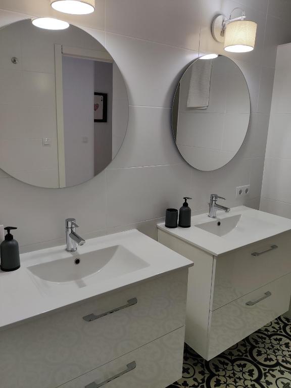 A bathroom at SHERRY HOME