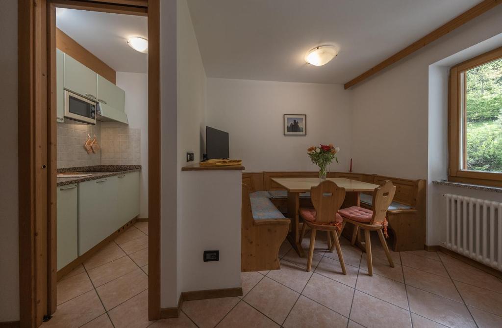 Kuchyň nebo kuchyňský kout v ubytování Residence Kristall- Fiemme Holidays
