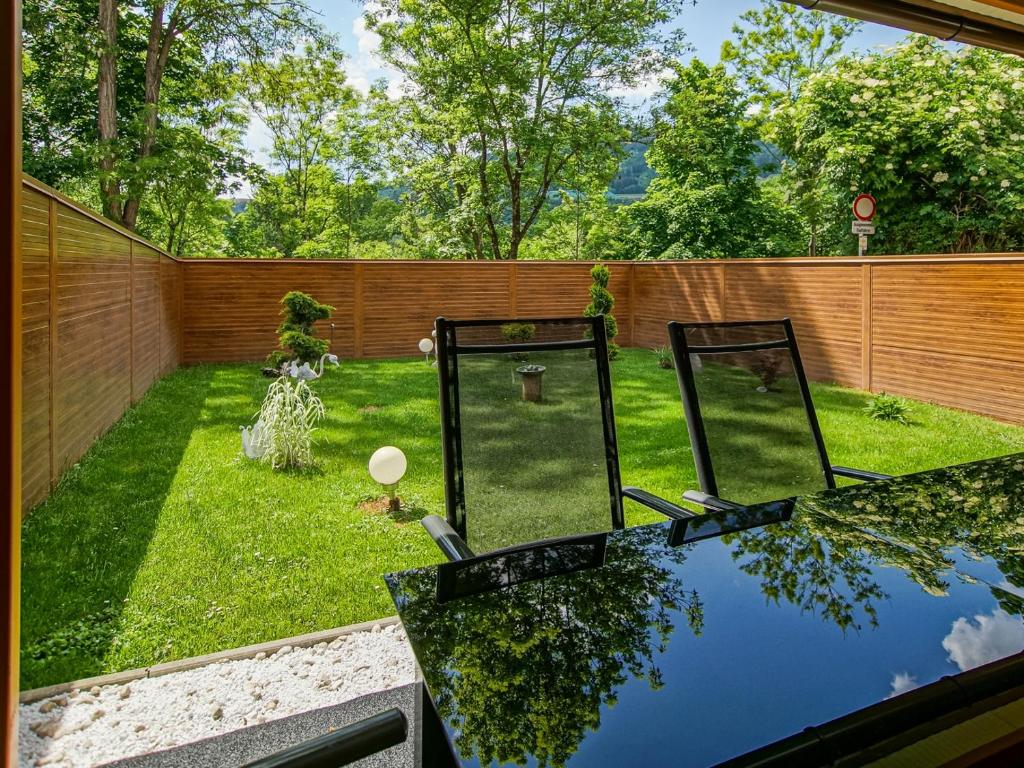 Vườn quanh AusZeit Steiraland 6 mit überdachter Terasse schönen Garten und kostenlosen Parkplatz