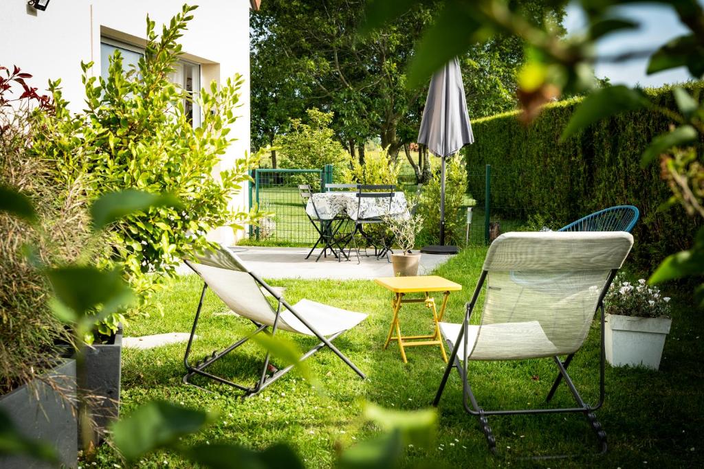 Vonkajšia záhrada v ubytovaní Leptitchezsoi, calme et cosy à 5 mn du centre de Bayeux
