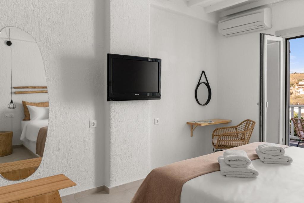 TV a/nebo společenská místnost v ubytování Penelope Village