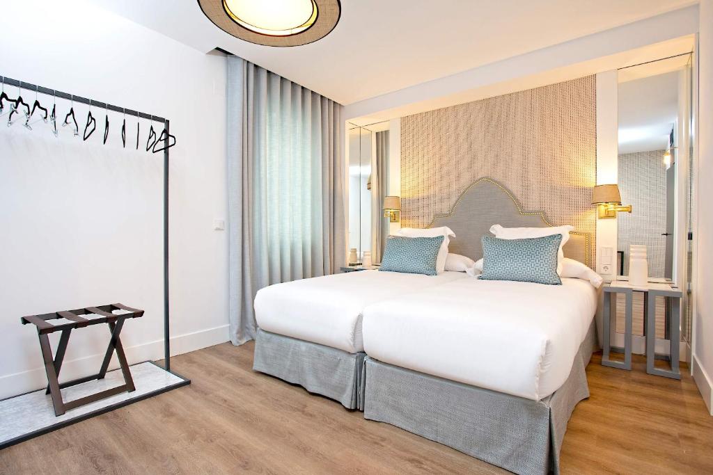 Genteel Home Betis 67 - 18