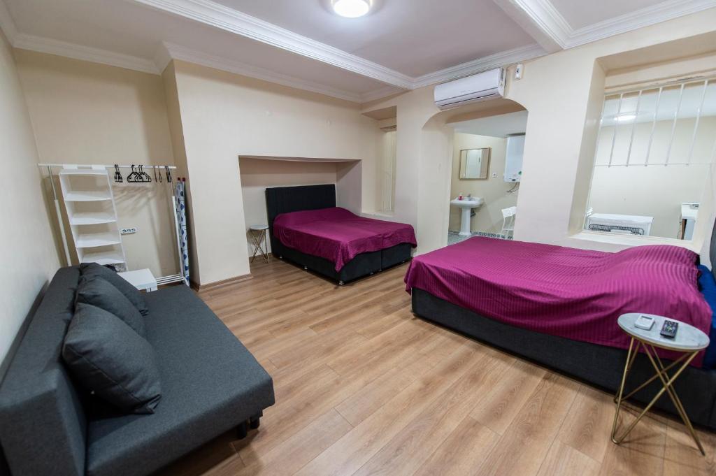 GROUND FLOOR STUDIO in TAKSİM