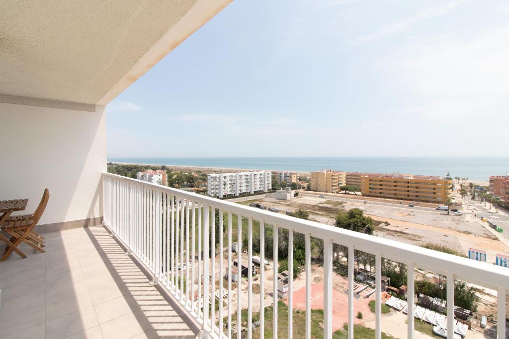 Balkón alebo terasa v ubytovaní Global Properties, Apartamento con terraza y vistas al mar