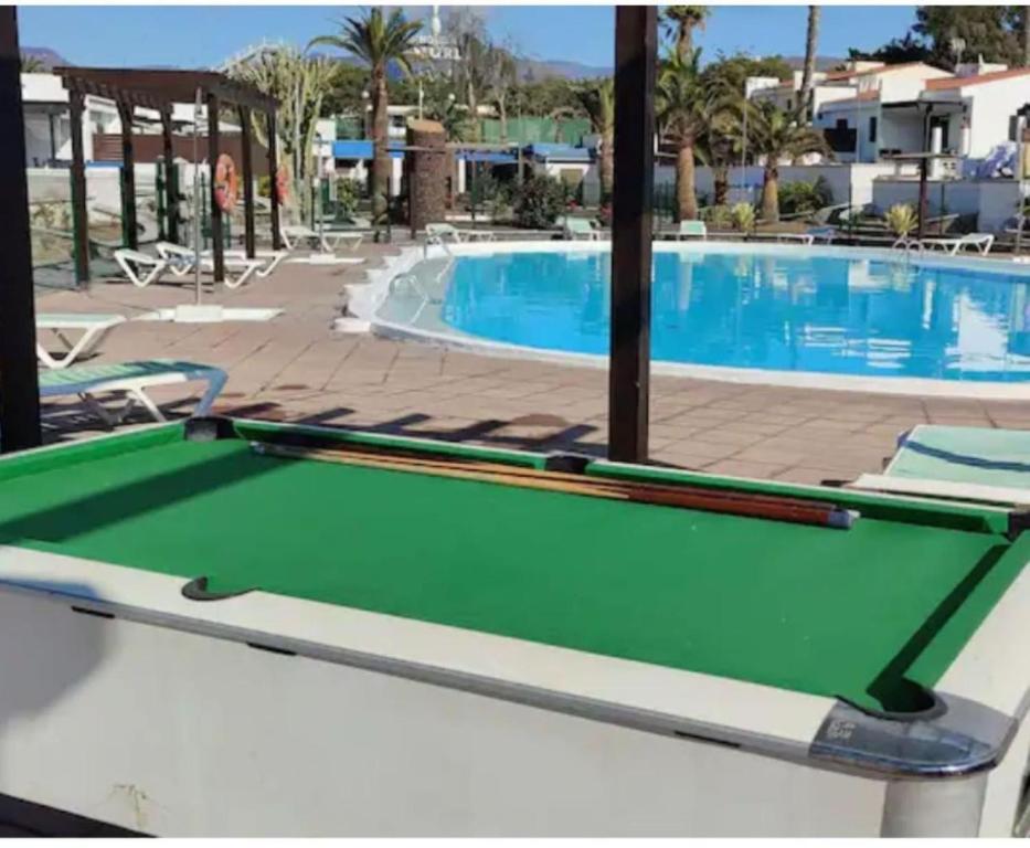 Basen w obiekcie Poolside little Paradise Colorado #2 lub w pobliżu