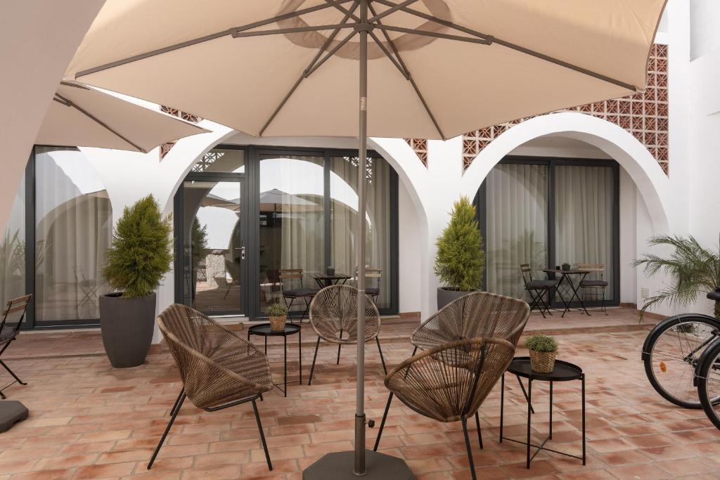 Patio nebo venkovní prostory v ubytování Madalena Village 1 - City centre by HD PROPERTIES