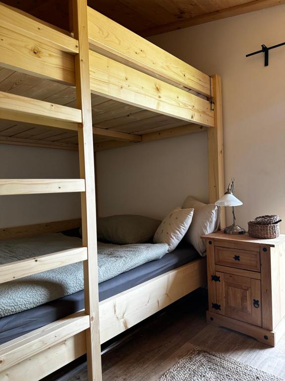 Postel nebo postele na pokoji v ubytování Ubytování na sklípku