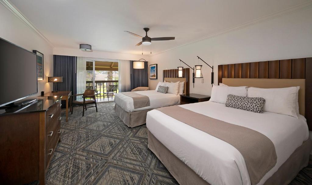 Half Moon Bay Lodge - Traditional Queen Room