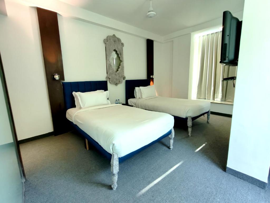 The Sky Imperial Hotel Yahvi - Twin Room