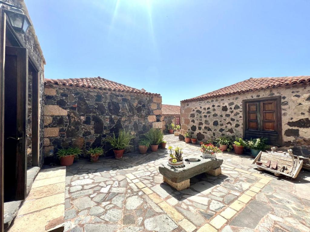 Fotografie z fotogalerie ubytování Apto en caserío rural con cocina, piscina, Wifi, barbacoa y jardín compartidos v destinaci San Miguel de Abona