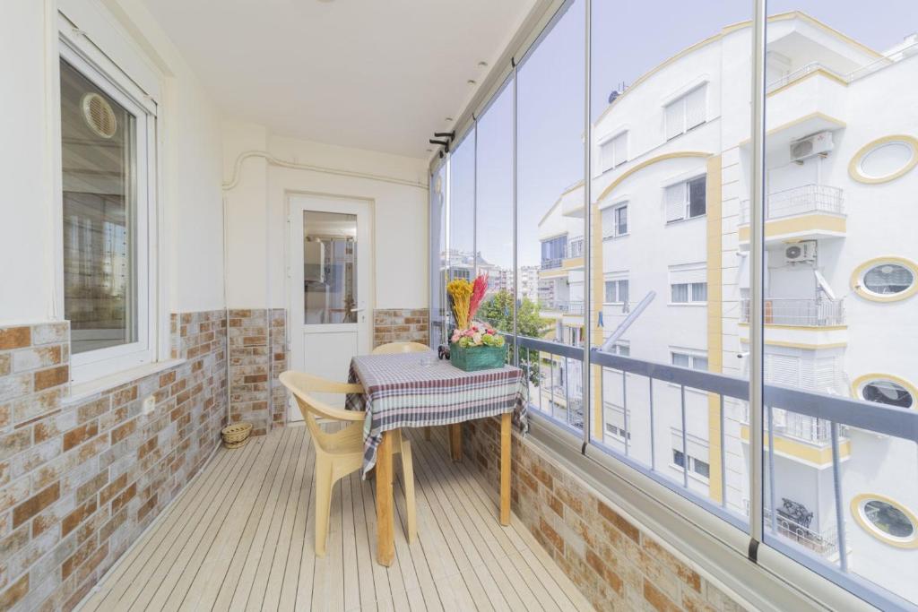 Fotografie z fotogalerie ubytování Flat Close to Beach with Balcony in Konyaalti v destinaci Antalya
