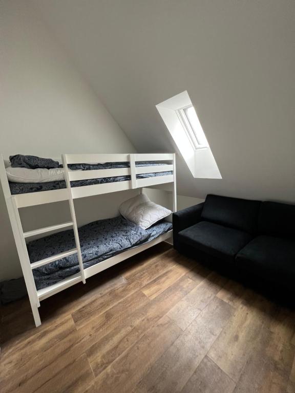 Двухъярусная кровать или двухъярусные кровати в номере Lipno View Jenišov