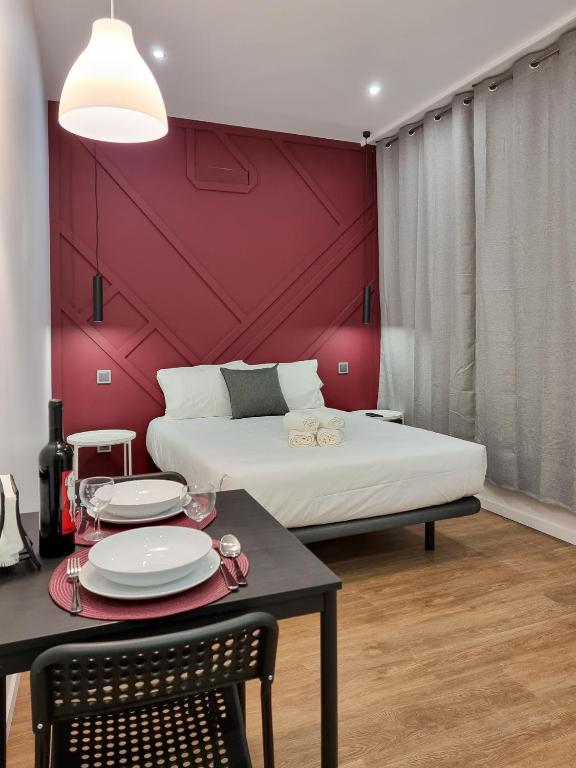 The Jolie - Apartments by the Ocean, with Free Parking - Studio