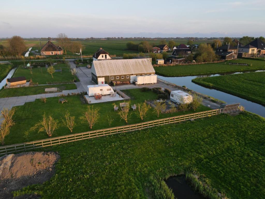 Stunde Hoeve, kleinschalig verblijf in een caravan omringt door rust en ruimte, Oudesluis – 2023 신규 특가 Stunde Hoeve, Kleinschalig Verblijf In Een Caravan Omringt Door Rust En Ruimte, Oudesluis – 2023 신규 특가