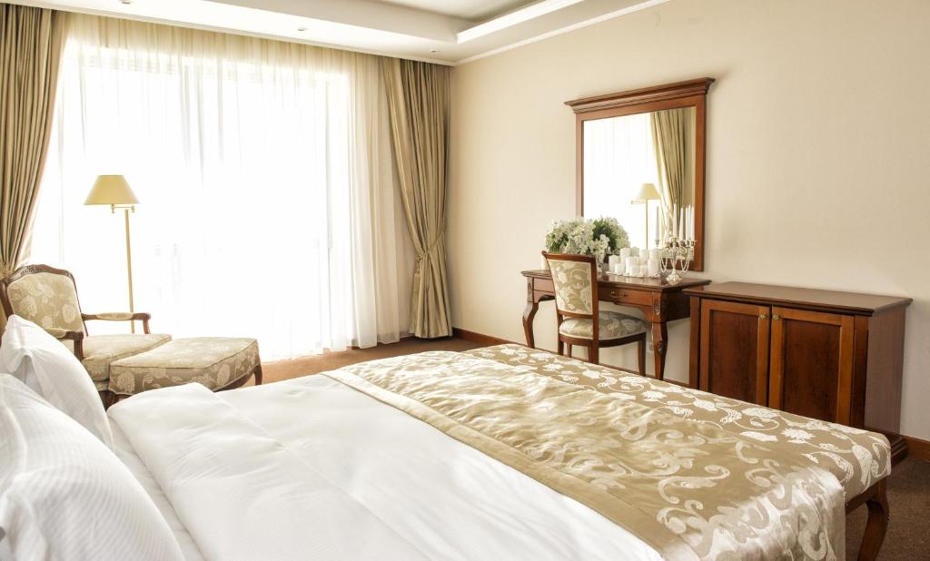 Caspian Riviera Grand Palace Hotel - Suite