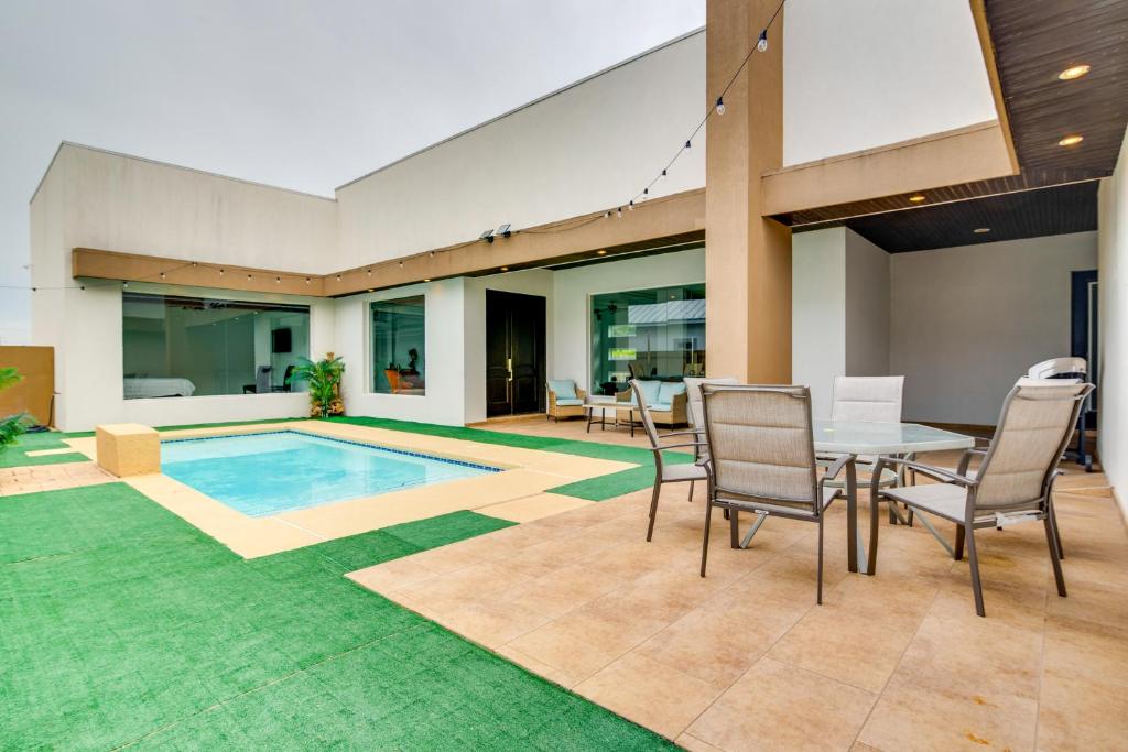 McAllen Getaway with Outdoor Pool and Patio!, McAllen (updated prices 2024)