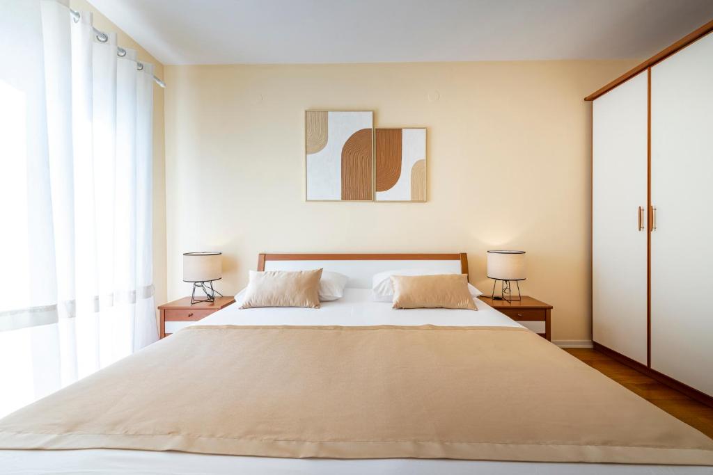Posteľ alebo postele v izbe v ubytovaní Cozy Vila Summer-Perfect Location