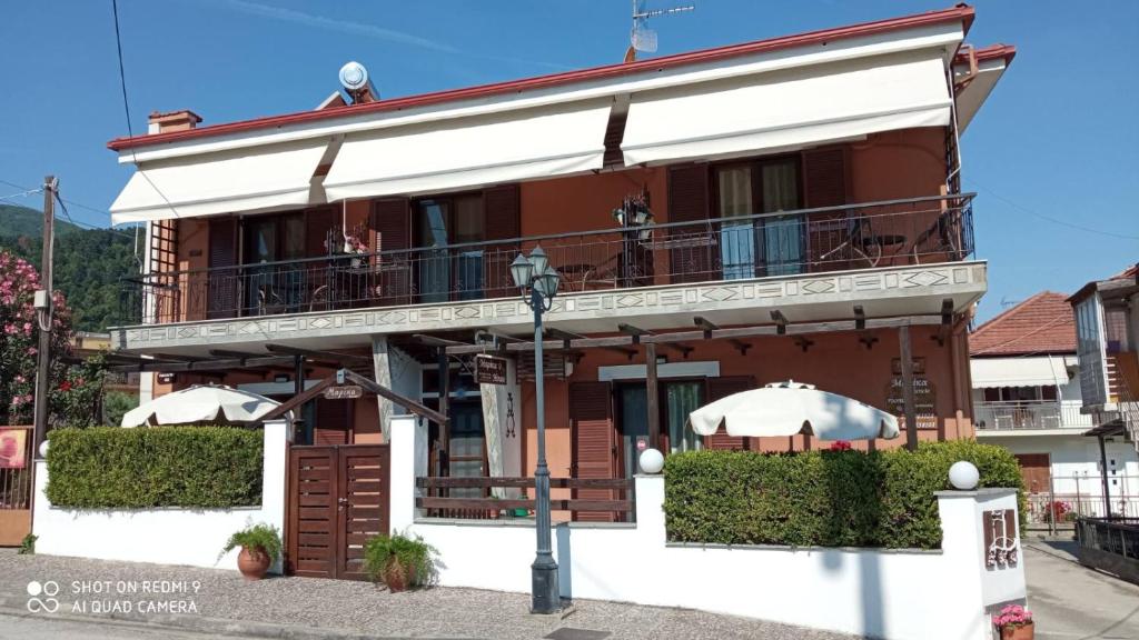 Budova, v ktorej sa apartmán nachádza