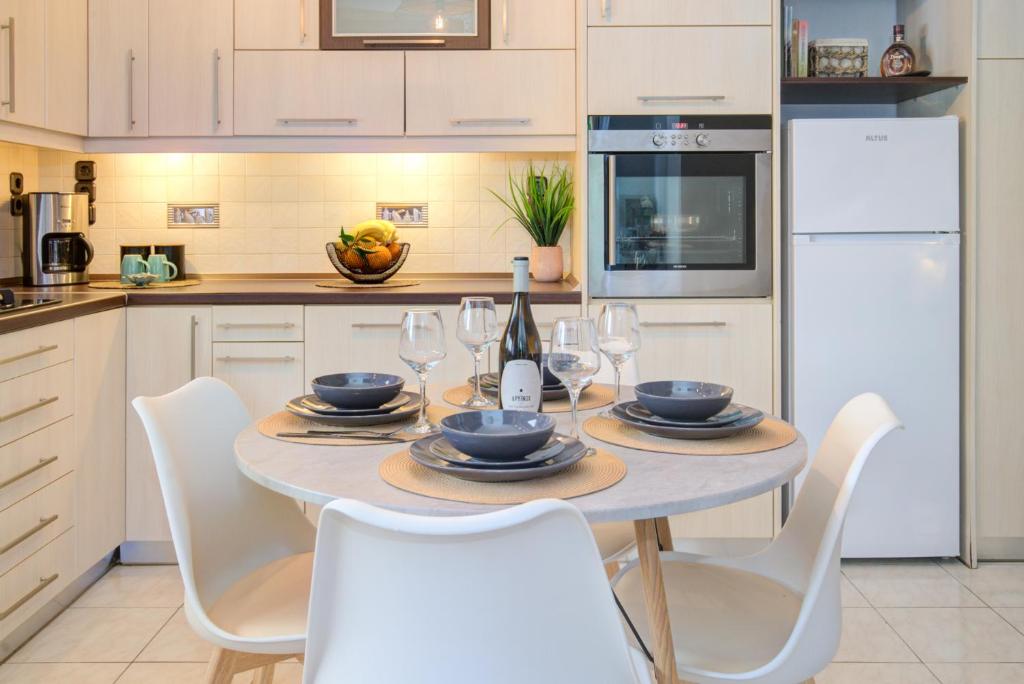 Φωτογραφία από το άλμπουμ του Semeli House In Diakopto, close to Beach & Odontotos στο Διακοφτό