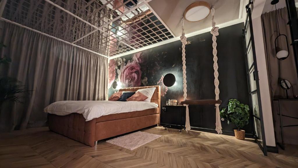 Secret Garden Apartment - 10