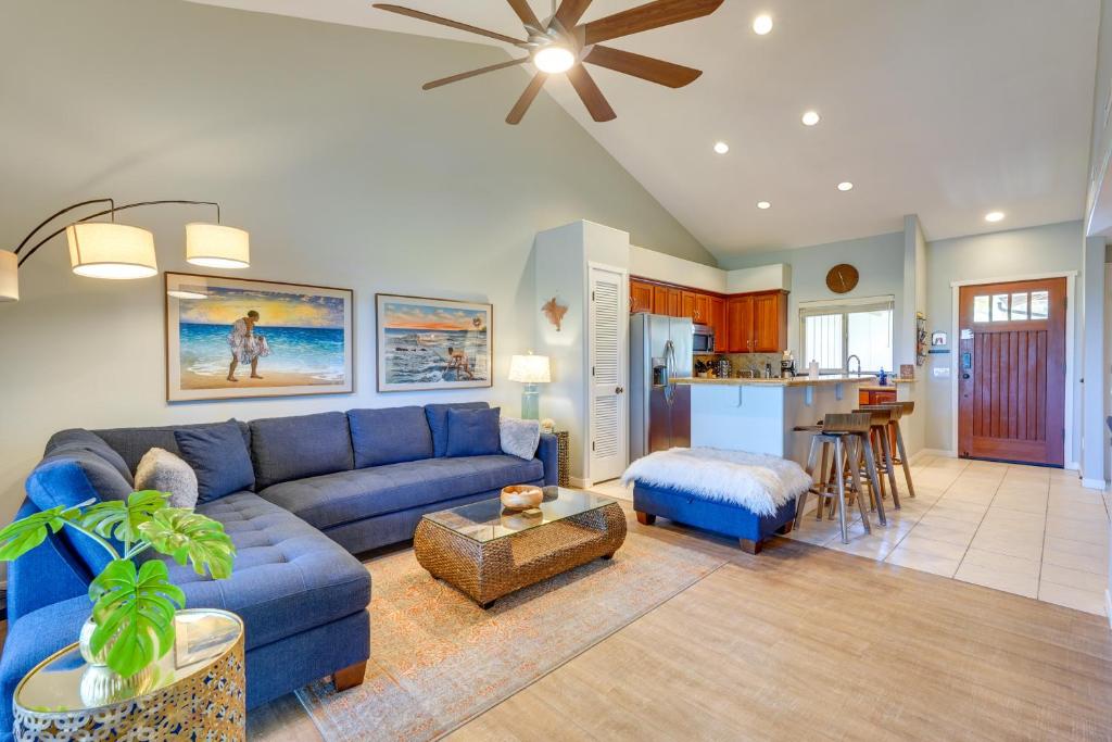 Posezení v ubytování Luxe Maunalani Resort Condo with Pool and Beach Access